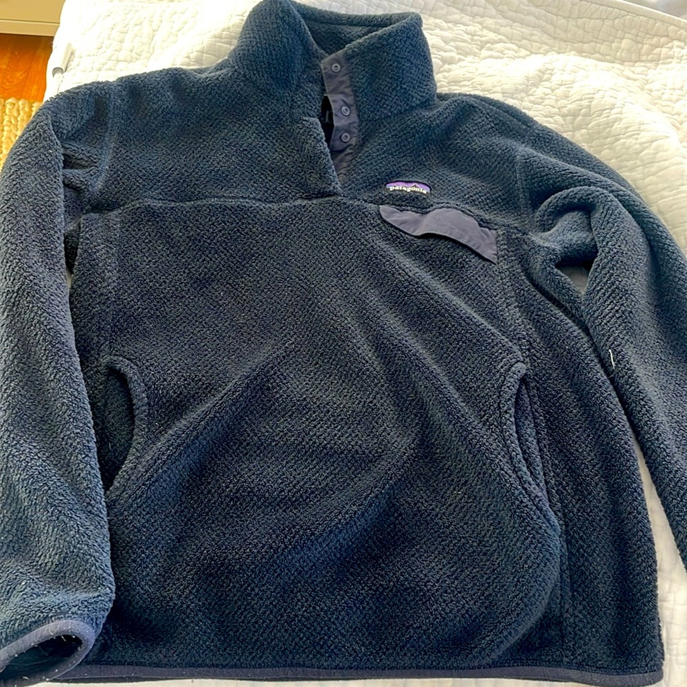 navy blue patagonia fleece